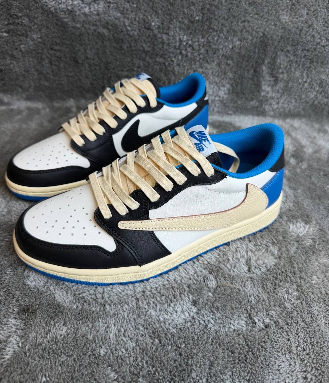 Air Jordan 1 Low Travis Scott Fragment