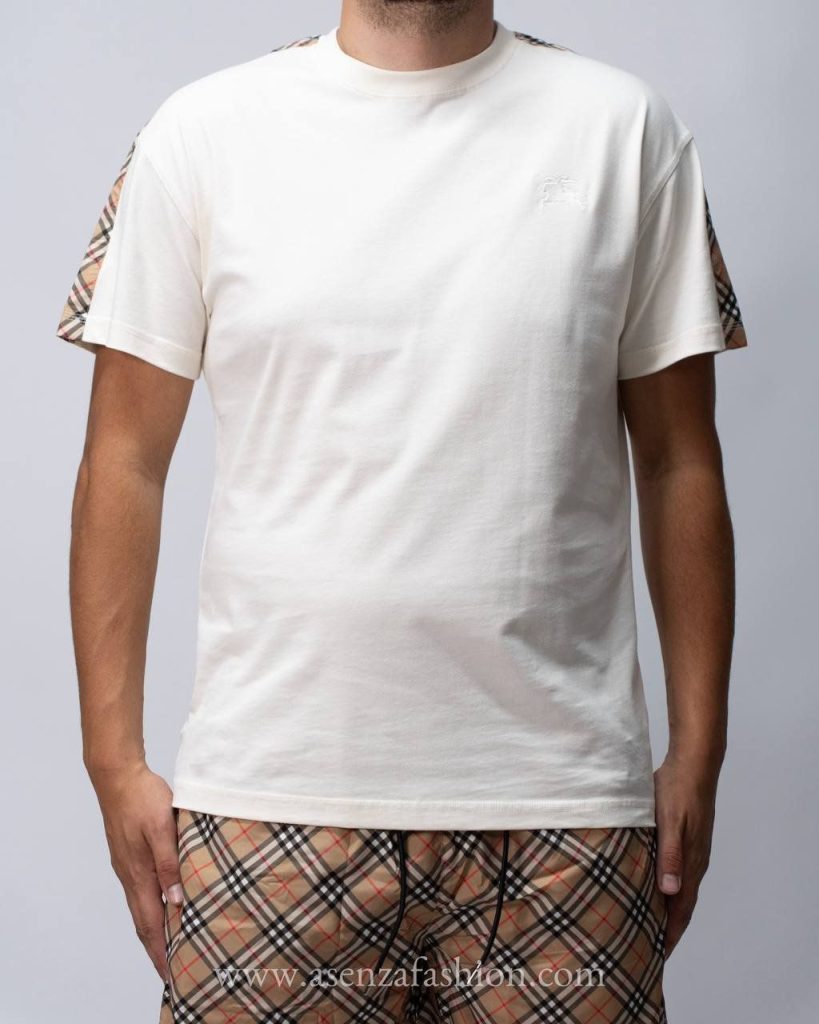 Burberry shirt wit