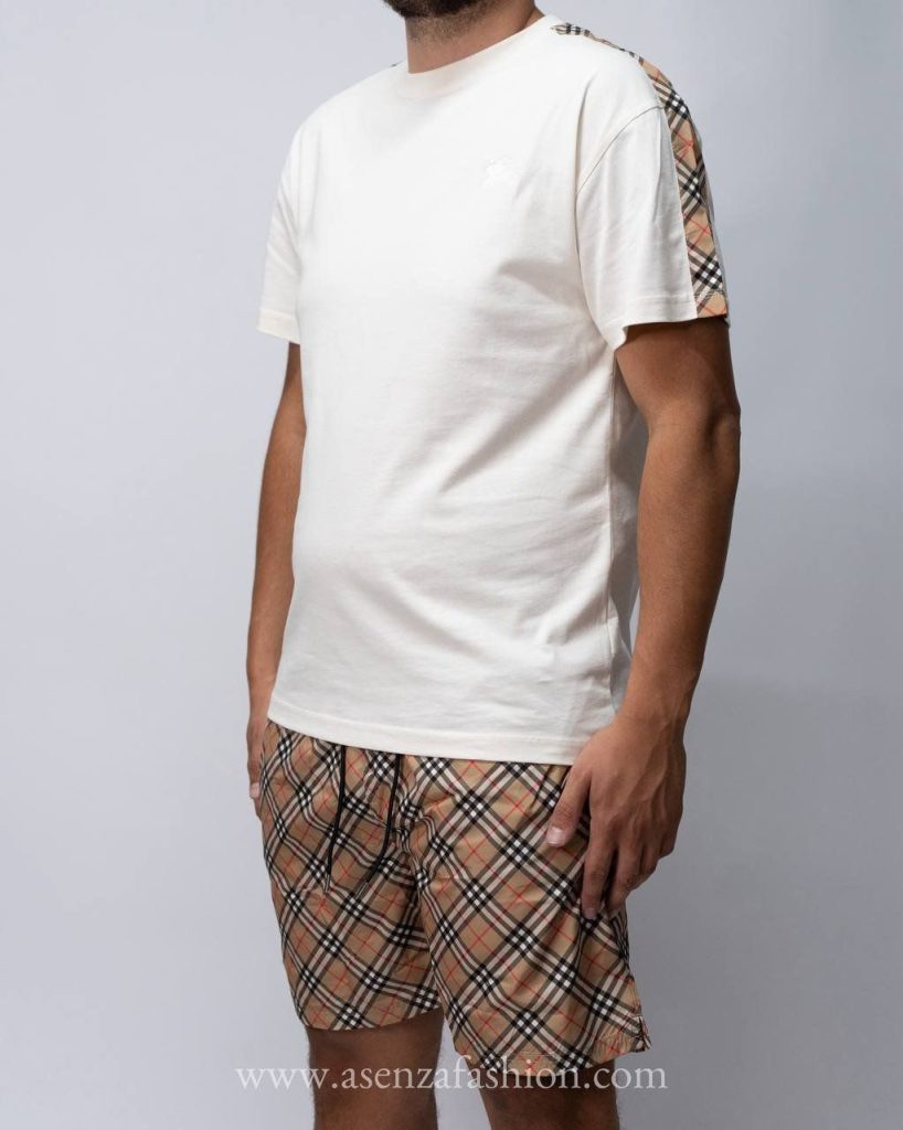 Burberry shirt wit