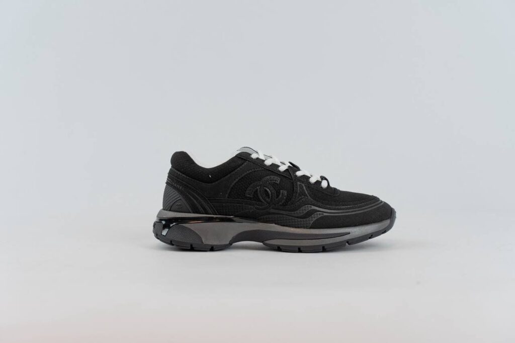 Channel sneakers zwart