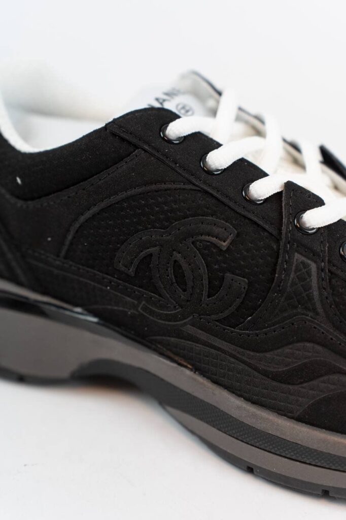 Channel sneakers zwart