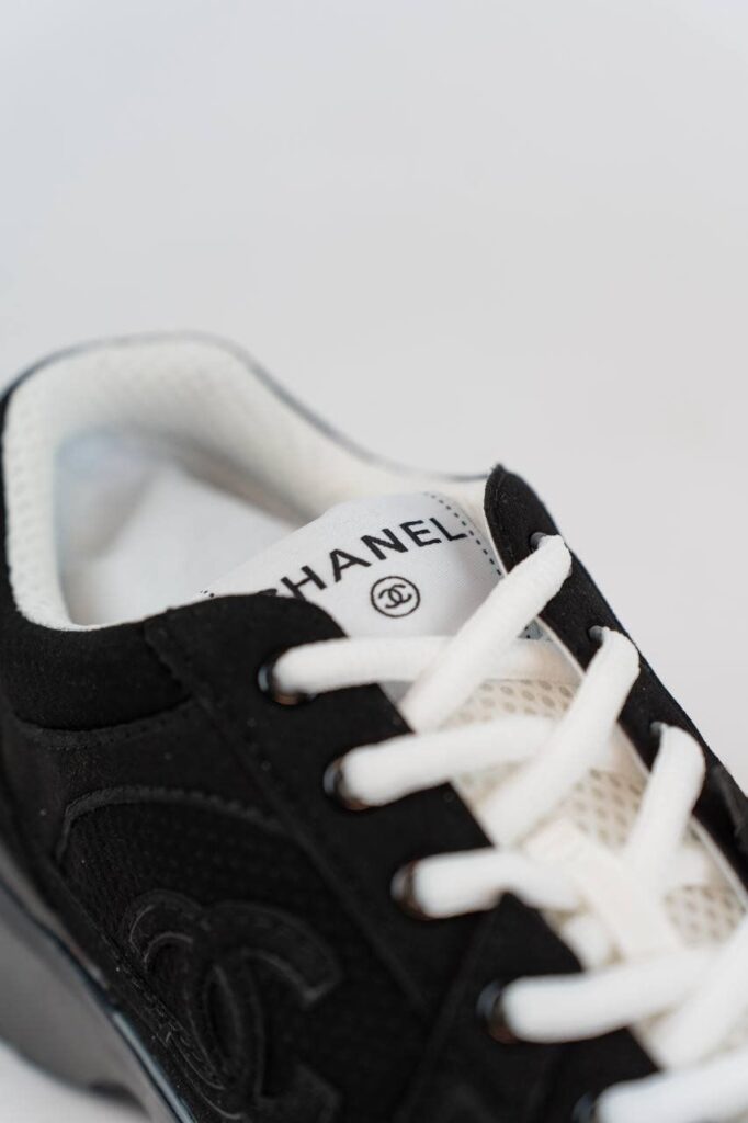 Channel sneakers zwart