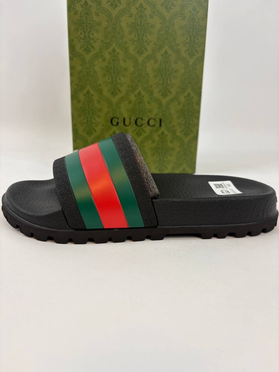 gucci flip flops