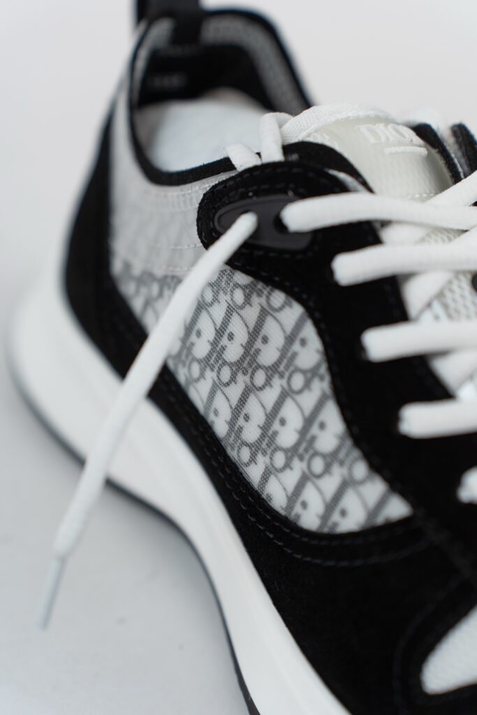 Dior b25 runner black/white