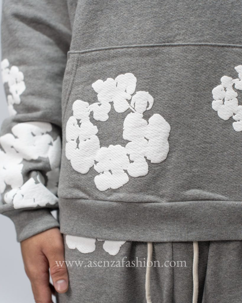 denim tears trainingspak
Grey