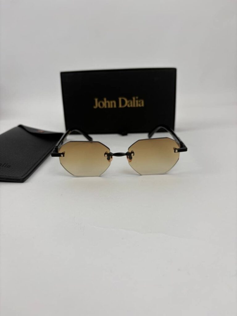 John Dalia bril
