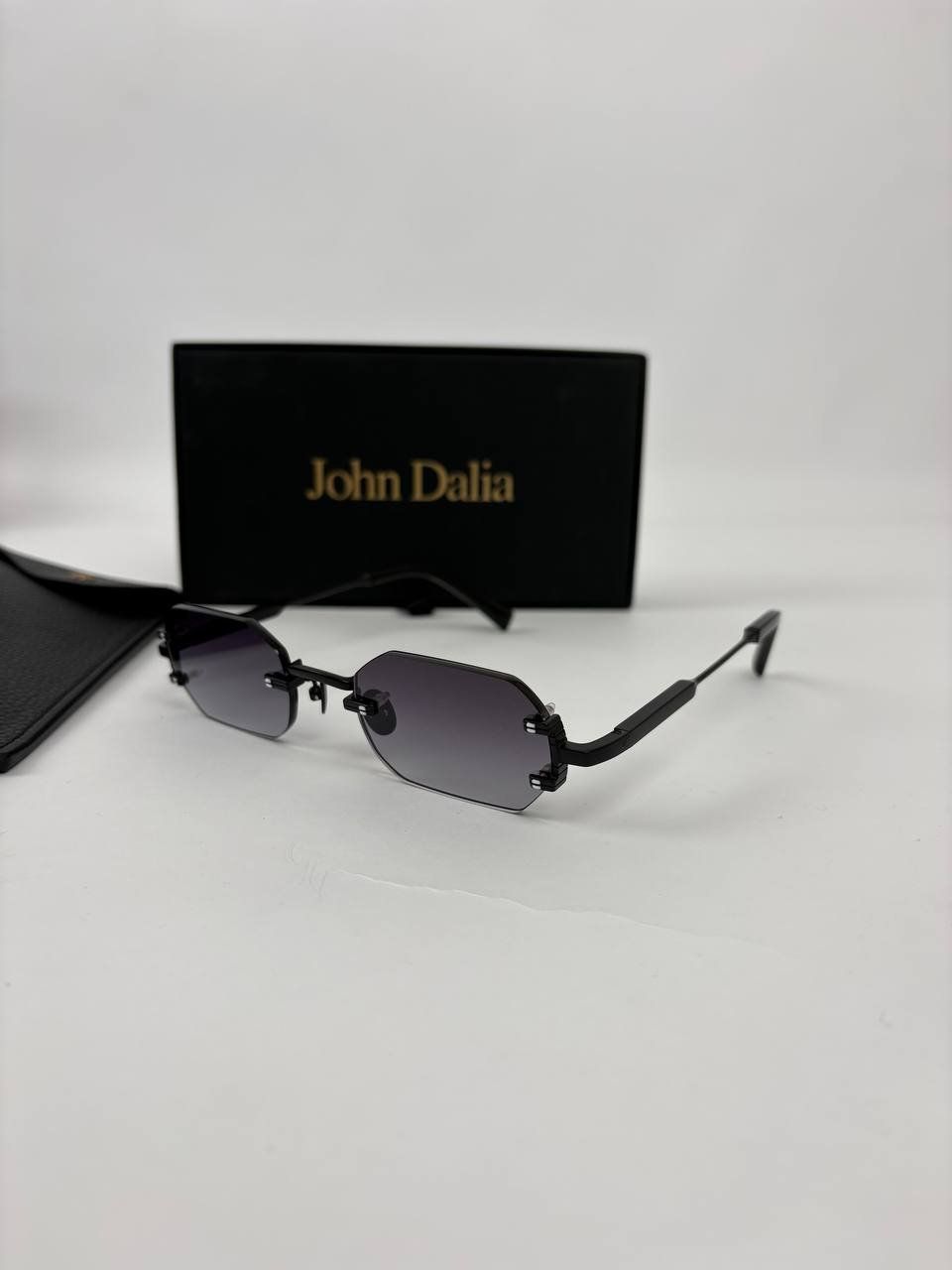 John Dalia bril