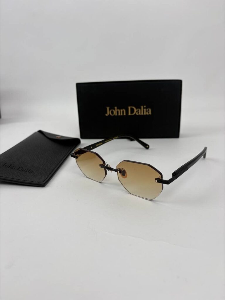John Dalia bril