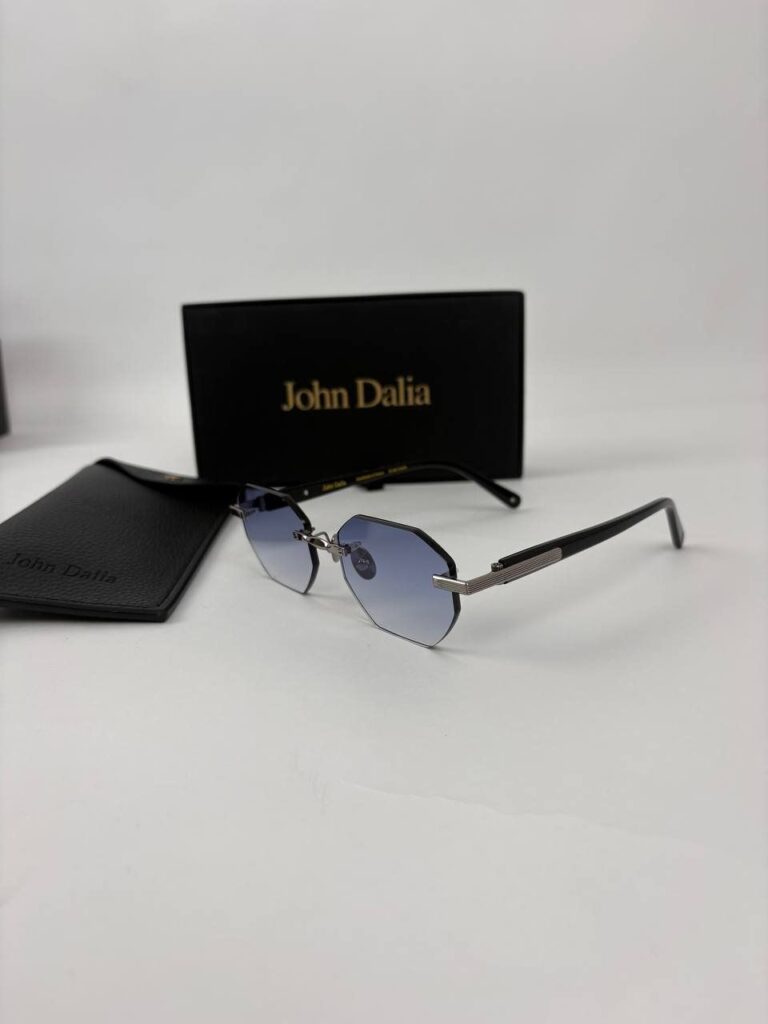 John Dalia bril