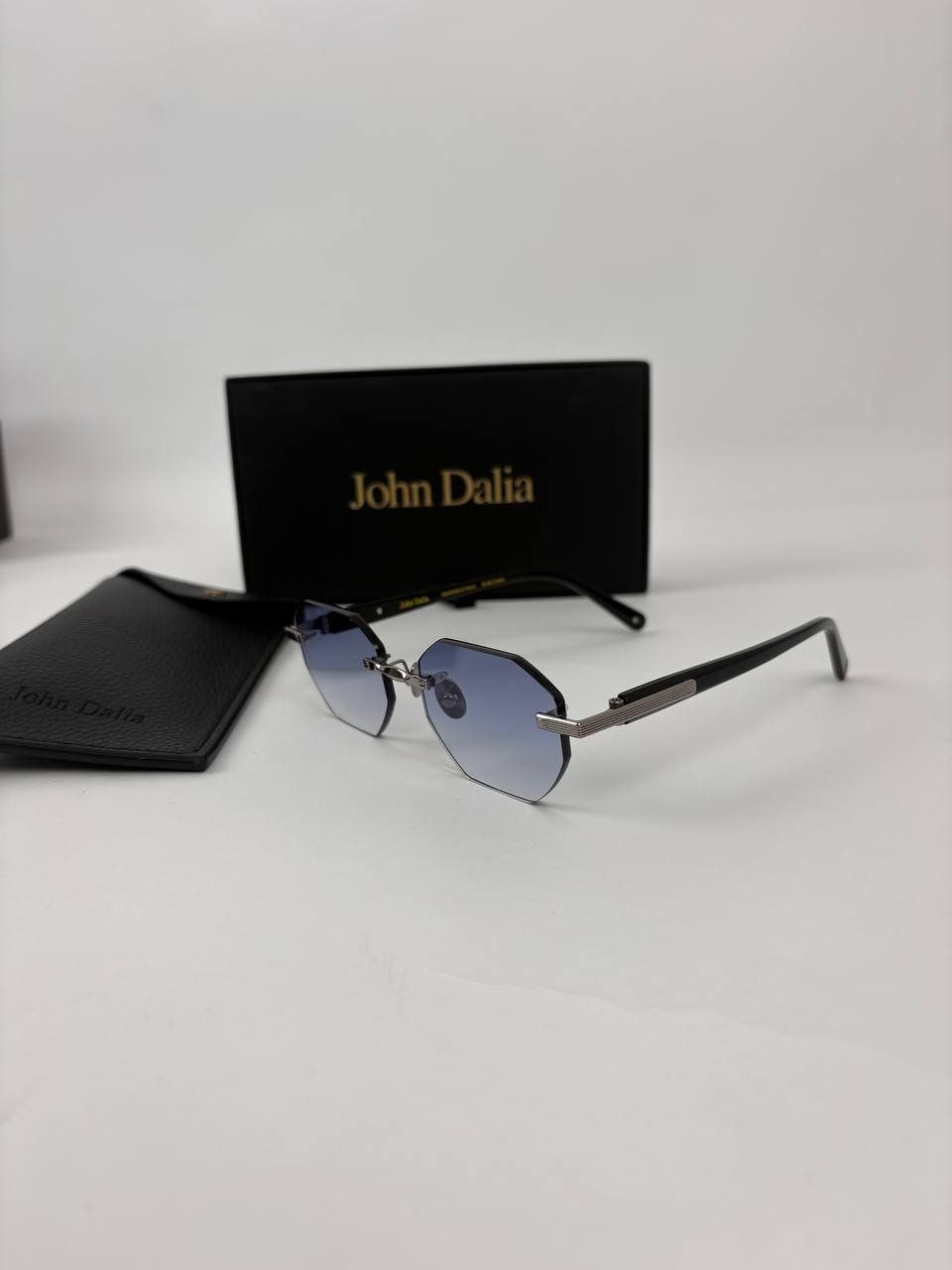John Dalia bril