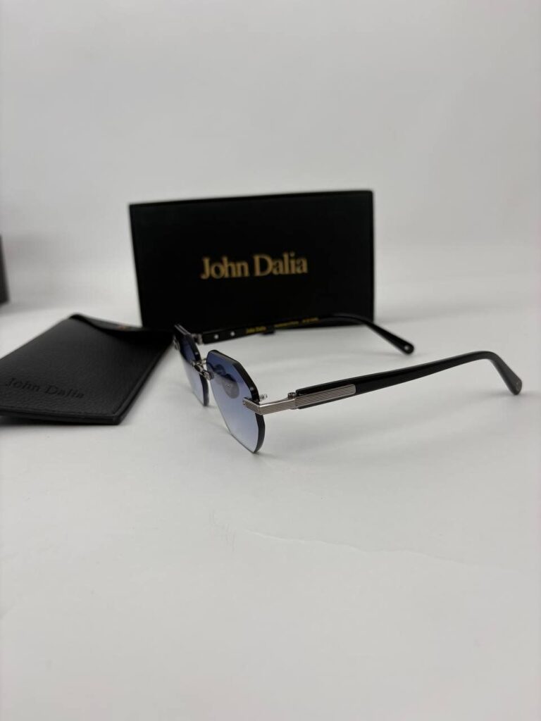 John Dalia bril