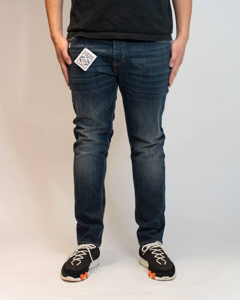 loewe jeans donkerblauw