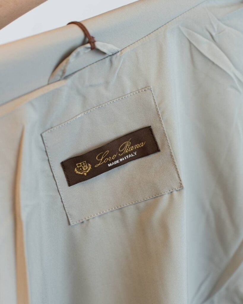 loro piana bodywarmer grijs