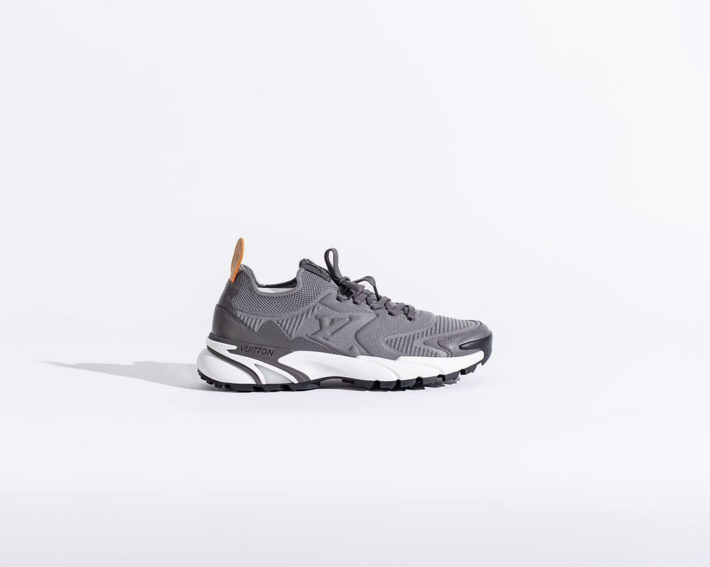 LV Runner Tatic Sneaker
Grijs