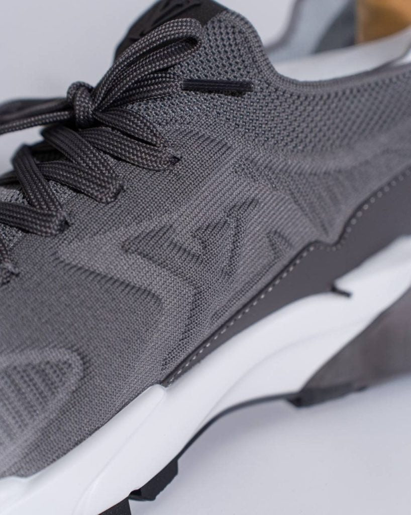 LV Runner Tatic Sneaker
Grijs