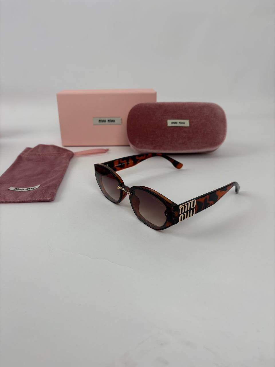 miu miu zonnebril dames