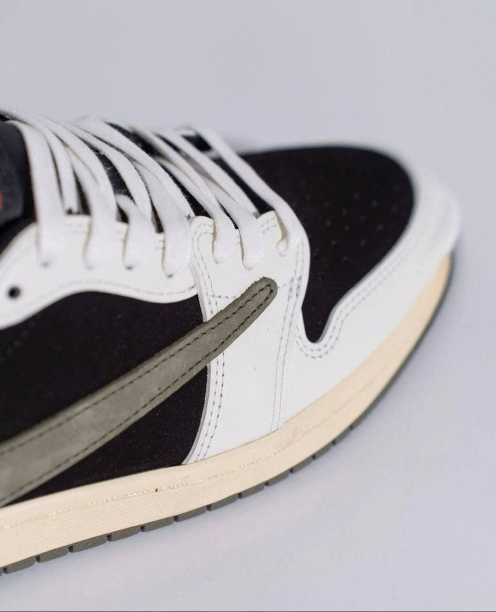 Nike Air Jordan 1 Low Travis Scott Olive