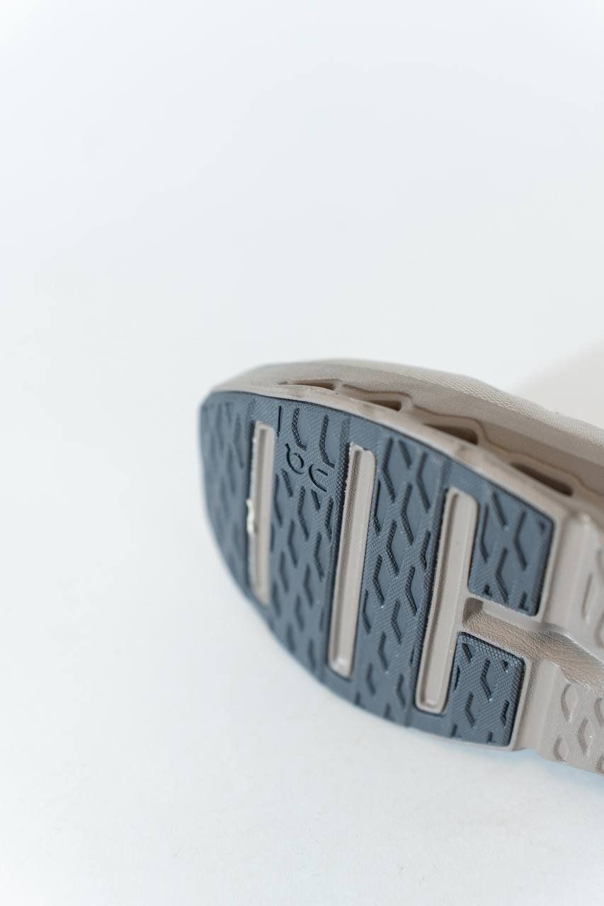 on cloud sneakers let op zonder doos