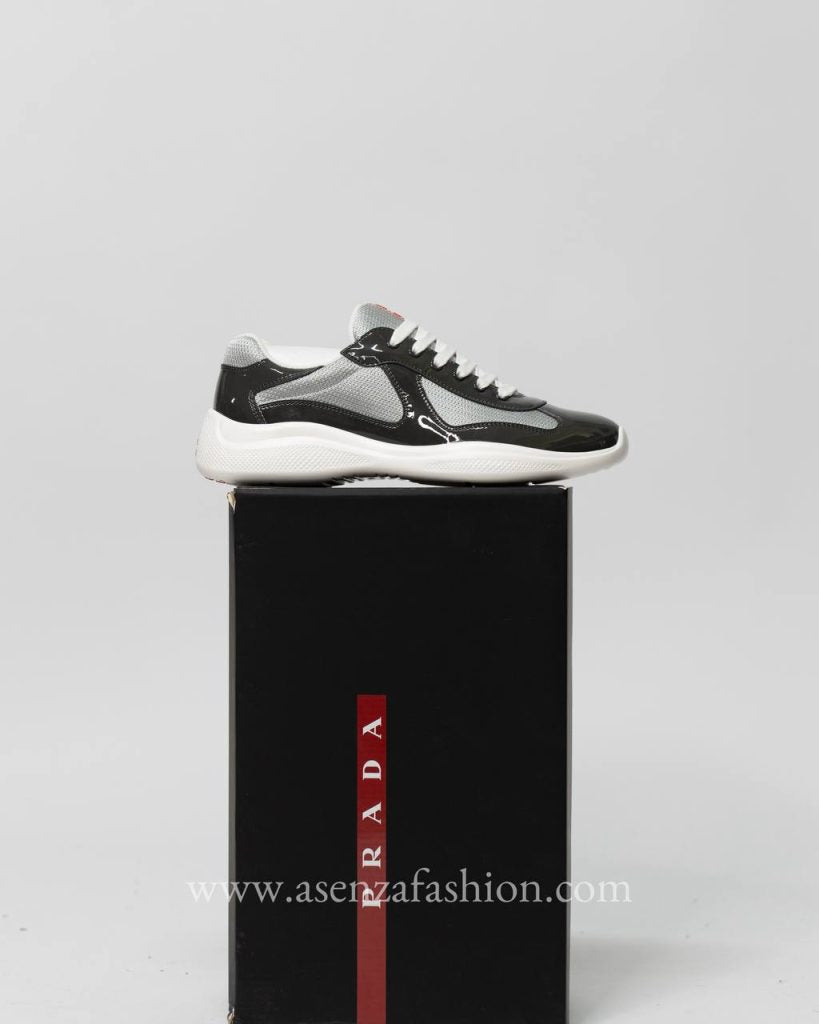 Prada cups grijs