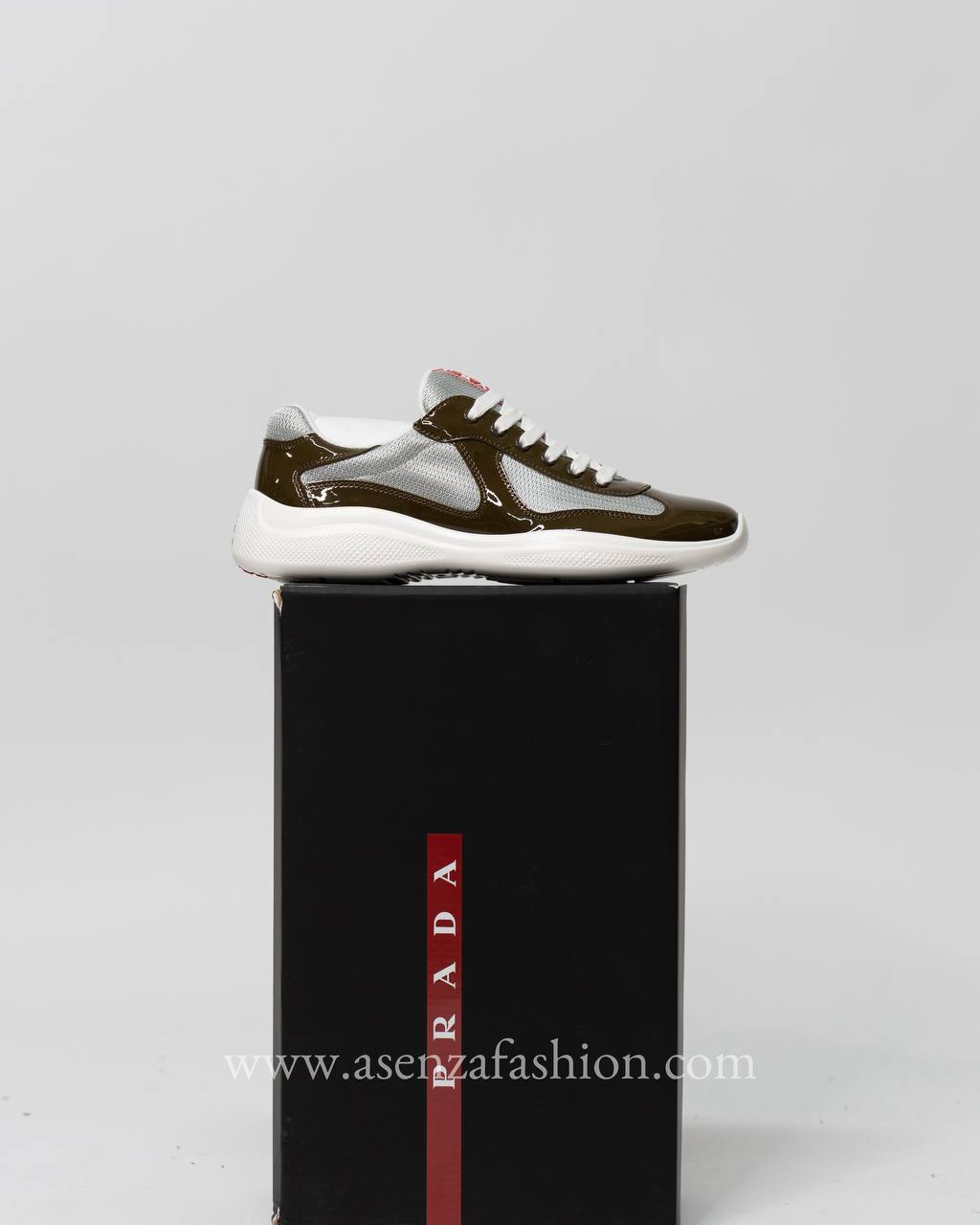 Prada cups olijf groen