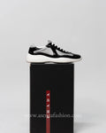 Prada cups zwart