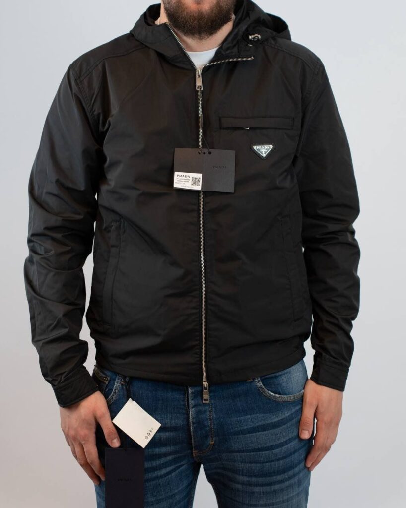 Prada zomer jas zwart